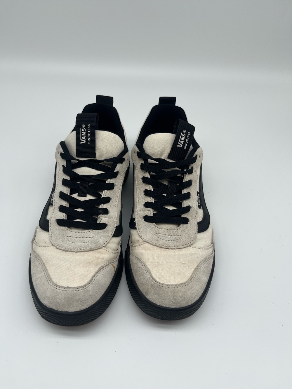 Vans Men’s US 10 Black and White Low-Top Sneakers